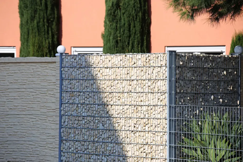 Pourquoi installer une clôture autour de son terrain ?
