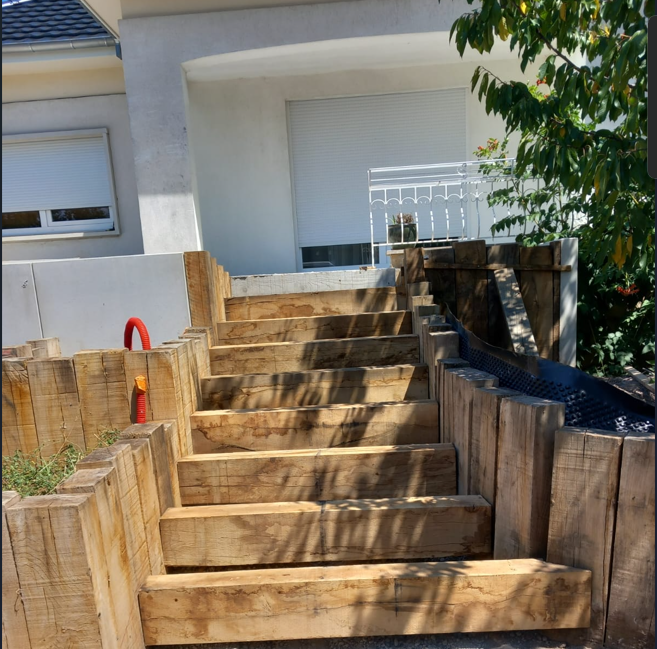 Escalier en bois réalisé par Kréa Concept